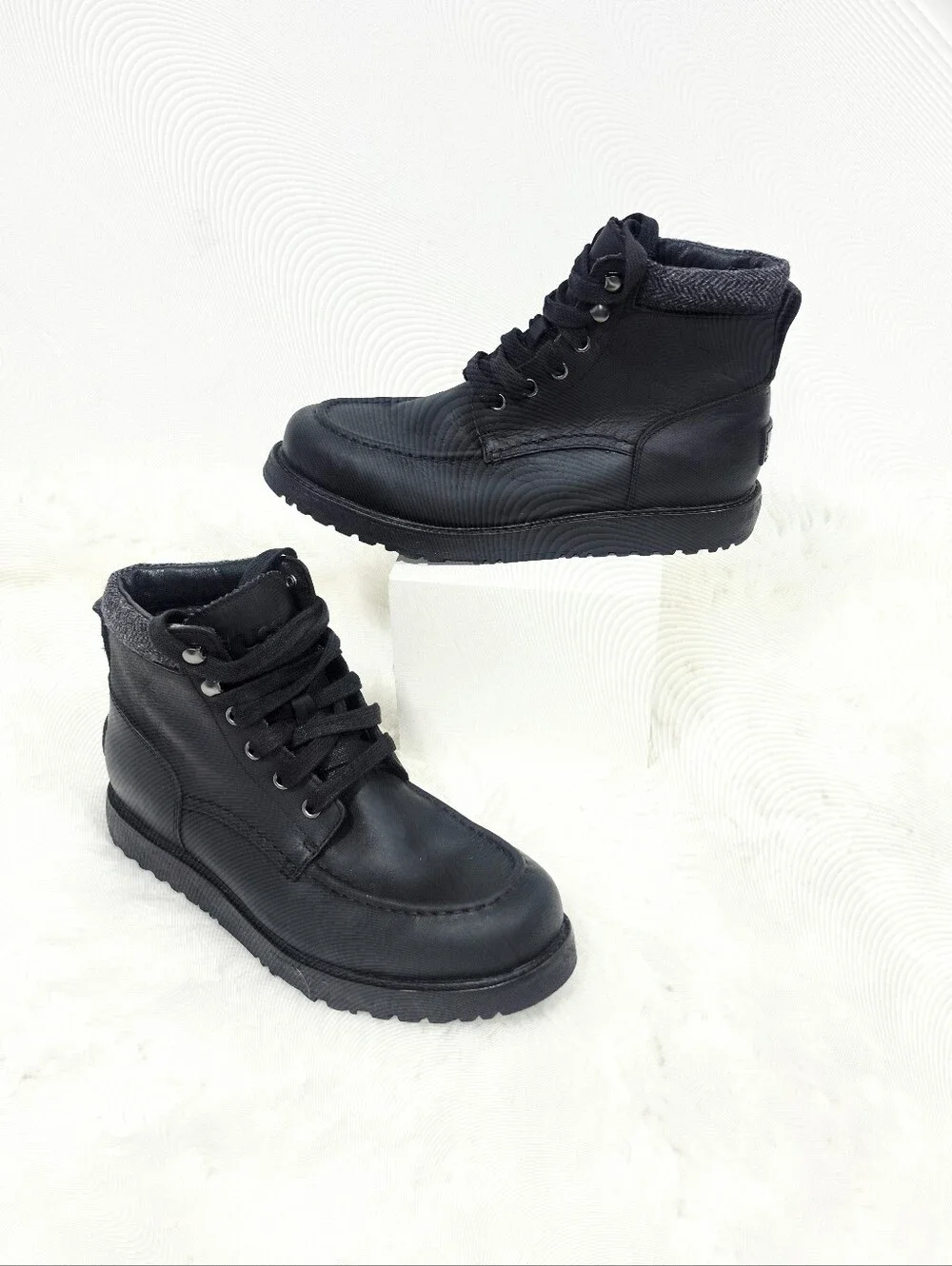 UGG Men's Waterproof Black Leather Suede Lace Up Winter Boots Size 7.5 Used